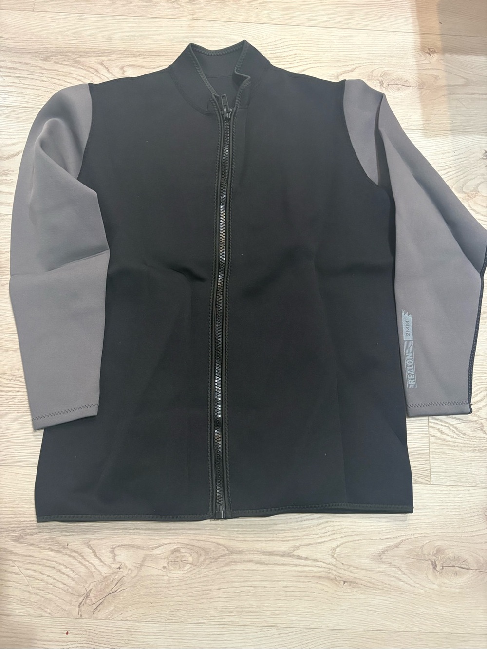 REALON 4XL 2 MM Black & Gray Zip-Front Neoprene  Wetsuit Jacket NIP